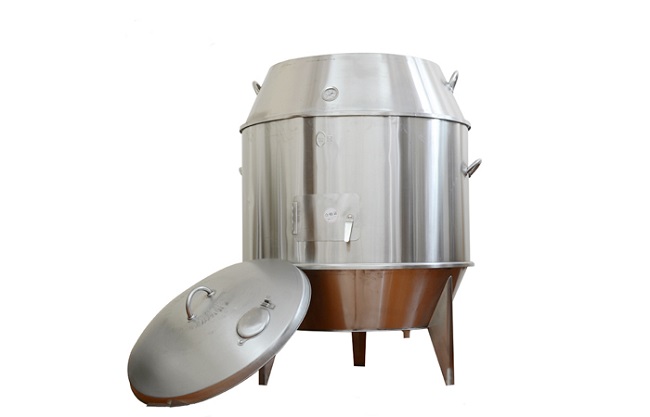 Chất liệu lò làm từ inox 304 sáng bóng, bền bỉ