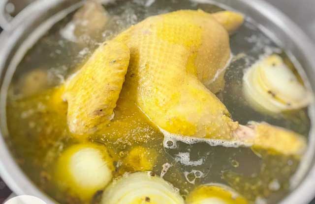 Luộc gà lấy nước, Cách nấu nước lèo phở gà