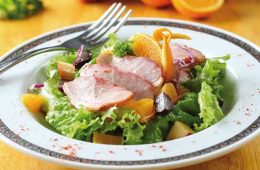 Thành phẩm món salad ức vịt xông khói, món ngon từ ức vịt xông khói