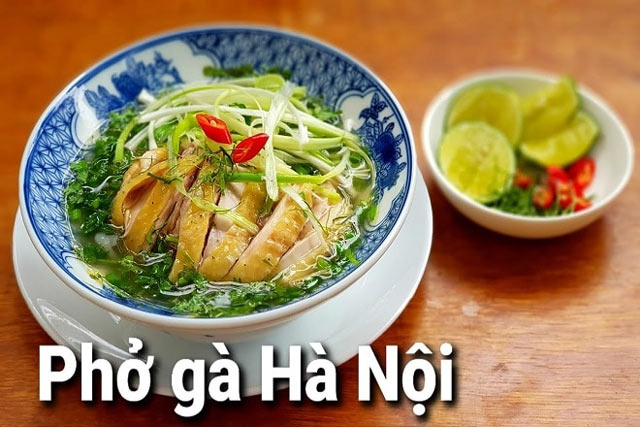 Cách nấu phở gà ngon để bán, khách xếp hàng dài