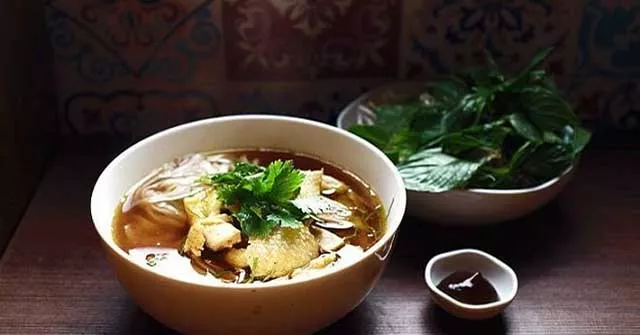 Bật mí: 2 cách nấu nước dùng phở gà ngọt vị, thơm ngon