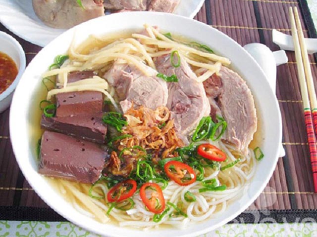 bún vịt xáo măng