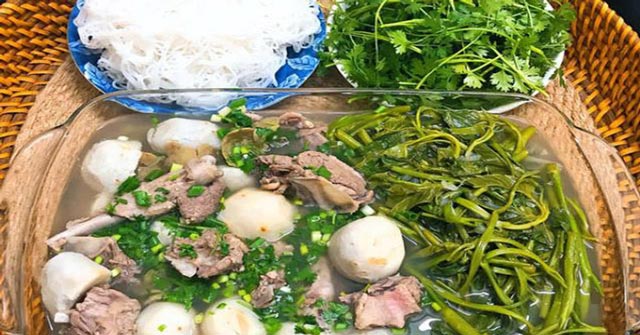 Vịt om sấu khoai sọ